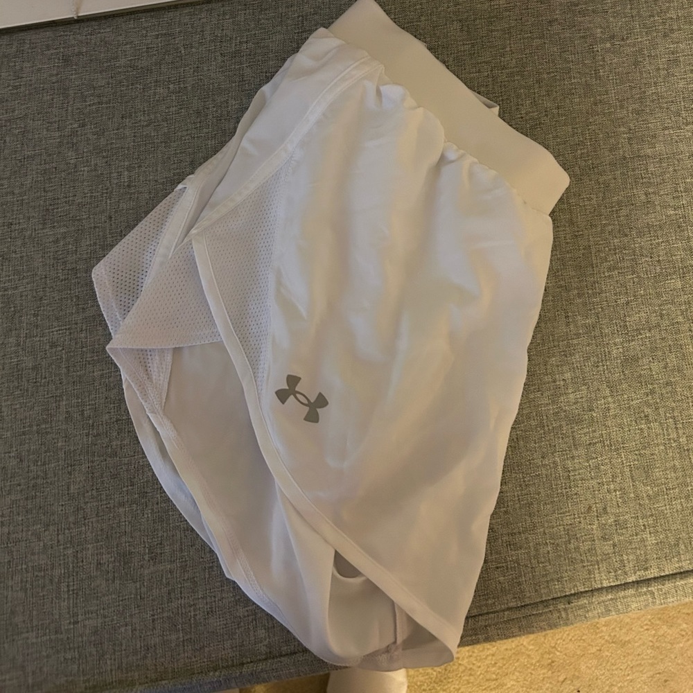 White under armour shorts